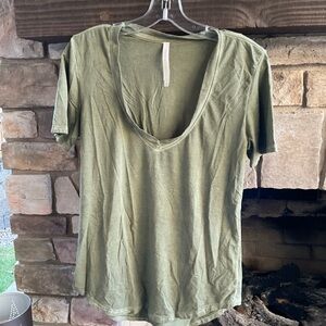Babaton Sage Green Short Sleeve Tee Small